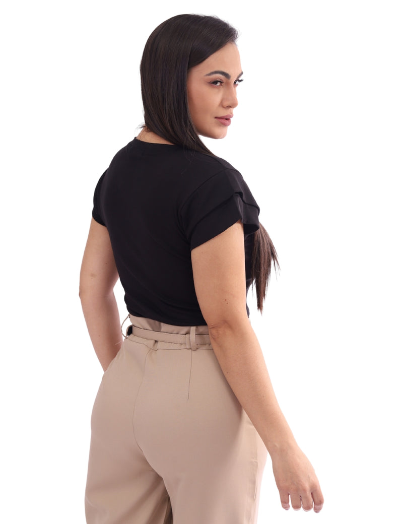 Blusa Feminina Básica com Detalhe Manga Sobreposta