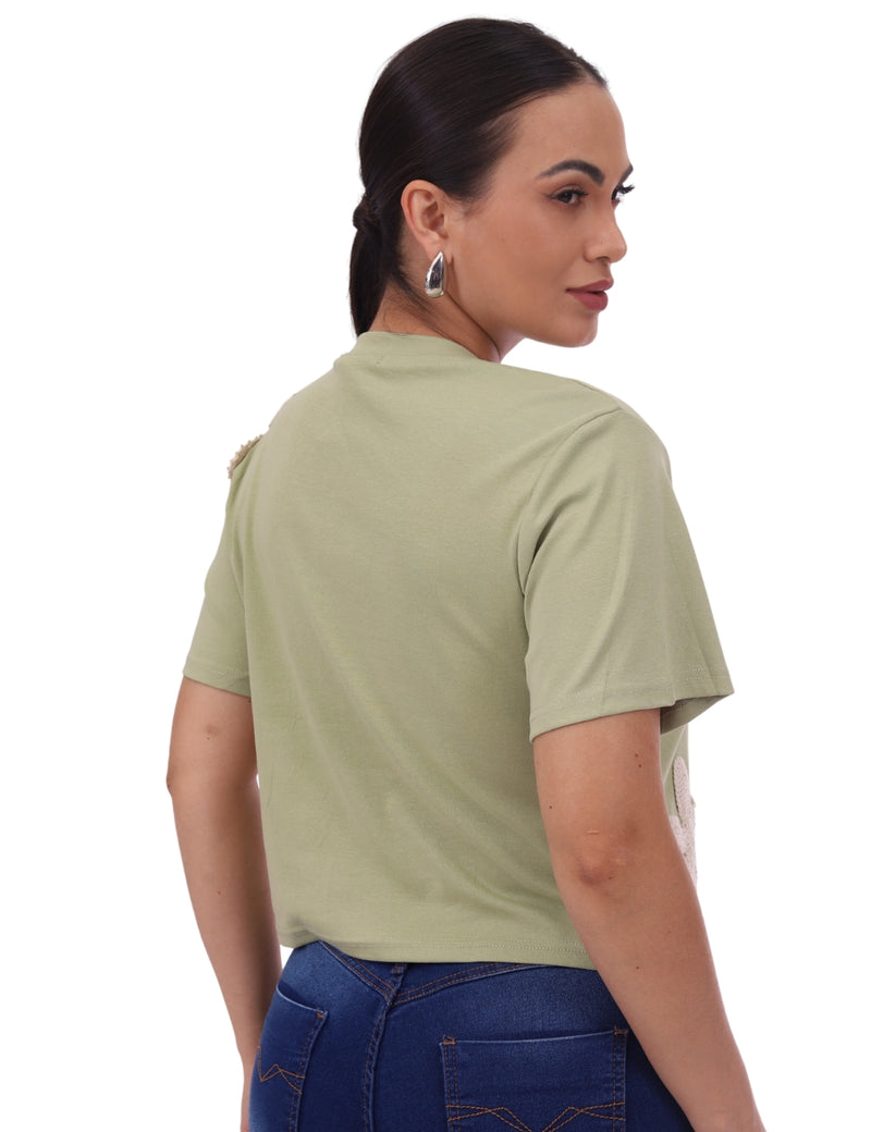 Blusa Feminina com Aplique Floral em Crochê