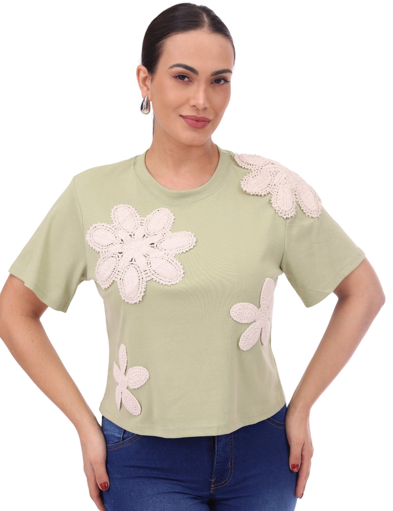 Blusa Feminina com Aplique Floral em Crochê