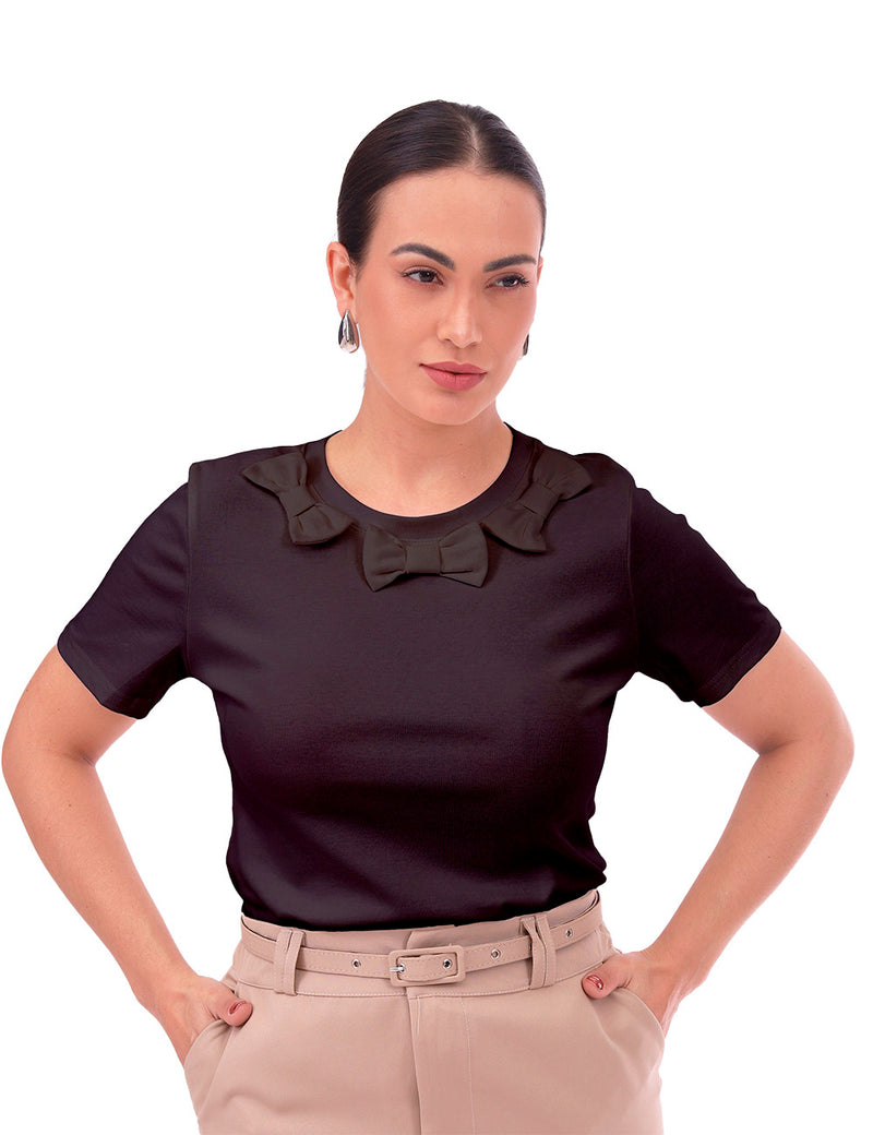 Blusa Feminina Com Detalhe de Laços na Gola