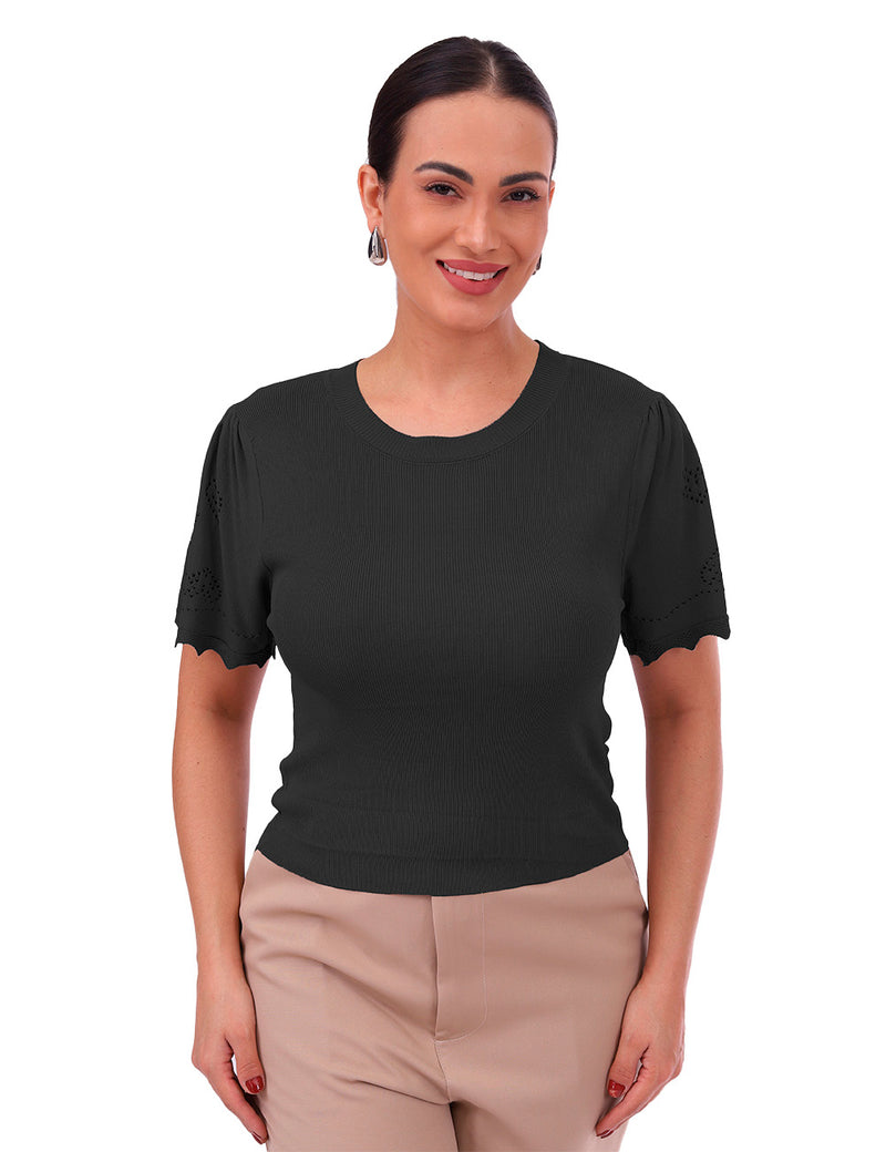 Blusa Feminina em Malha com Manga V Cut e Detalhes Vazados